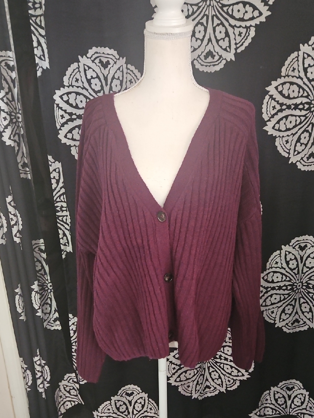 Design History Ribbed Button Cardigan - Plum
